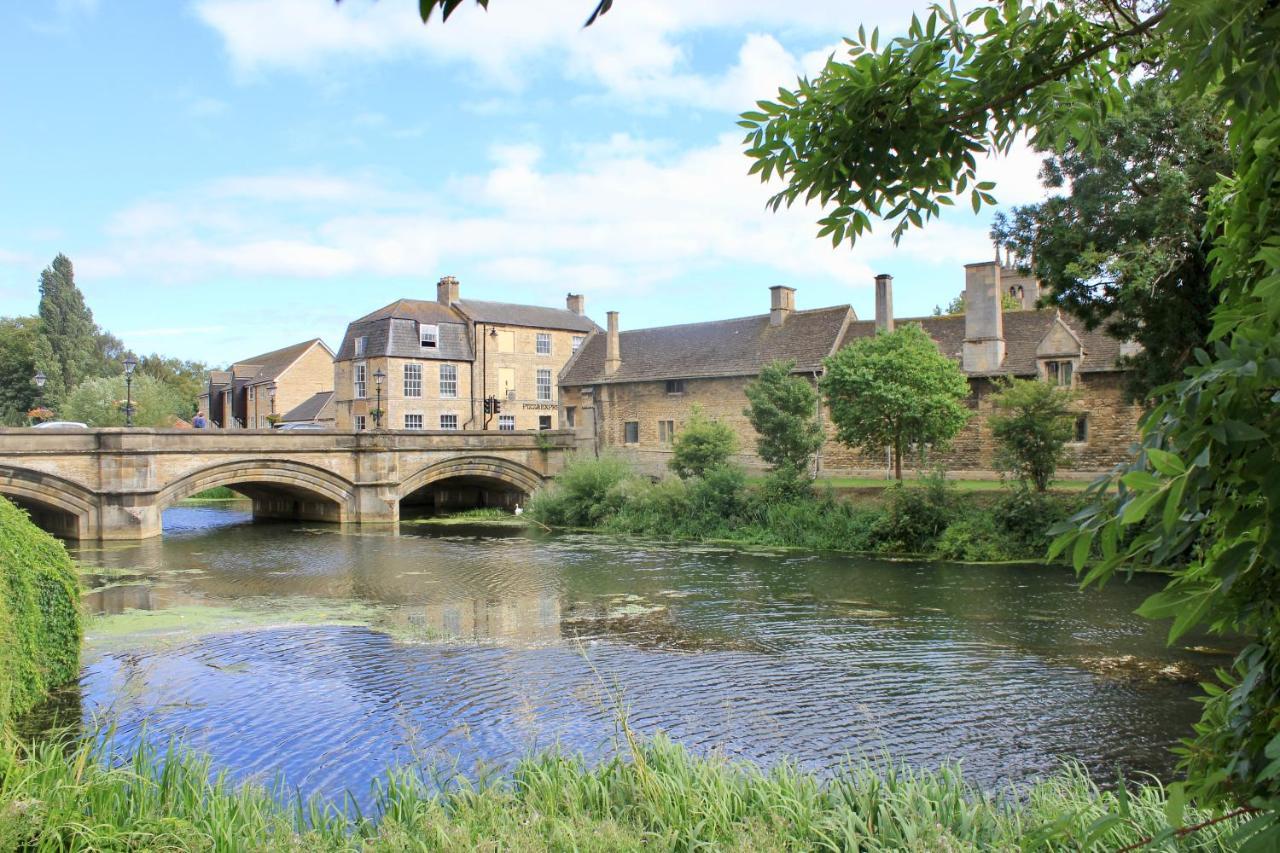 1 The Cottage, Studio Apartment, Ye Olde Barn Apartments Stamford Extérieur photo